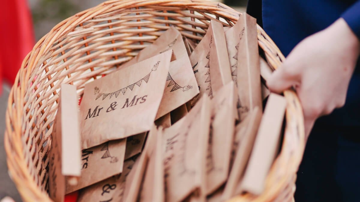 Lekar och aktiviteter på bröllopet